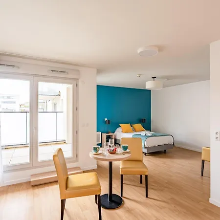 Zenitude Hotel-residences - Les Capucins 3* 兰斯