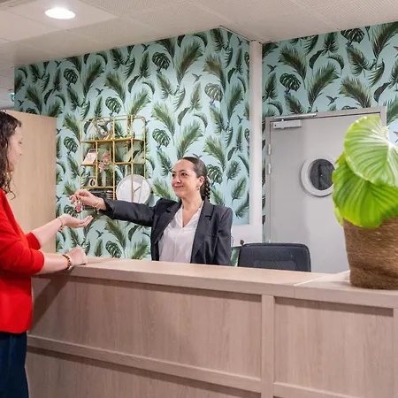 Zenitude Hotel-residences - Les Capucins 3*