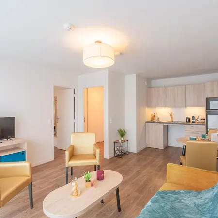 Zenitude Hotel-residences - Les Capucins 3* 兰斯